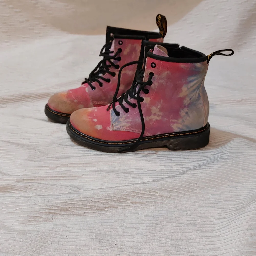 Dr. Martens Kids Pink and Orange Tie-Dye Boots Size 3